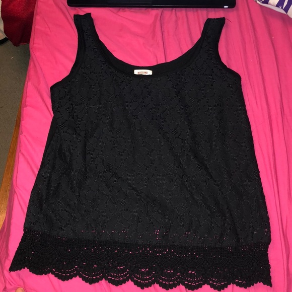 black tank - Picture 1 of 4